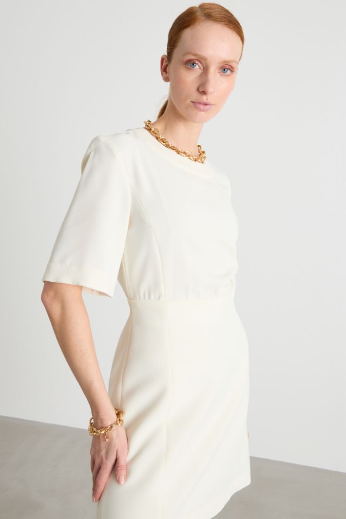Short Crepe Dress Intrend - 3