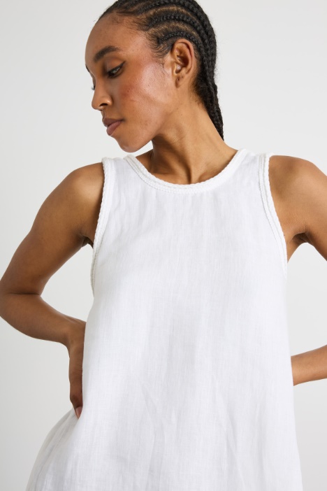 Abito smanicato a palloncino