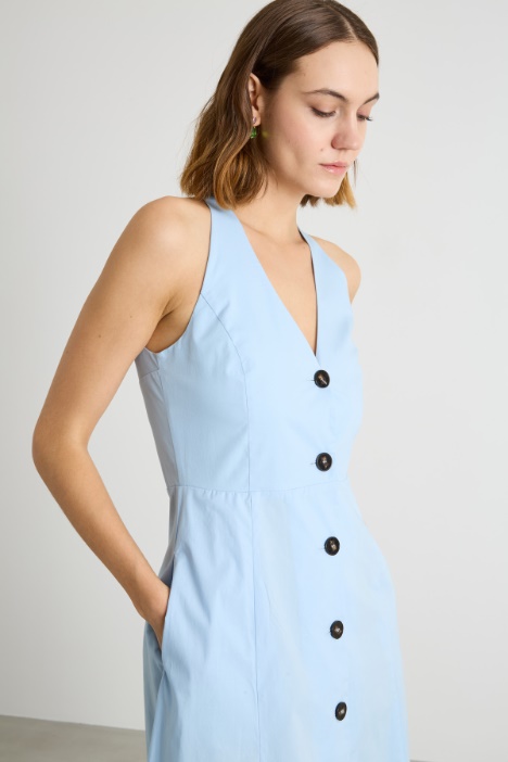 Abito con scollo all'americana