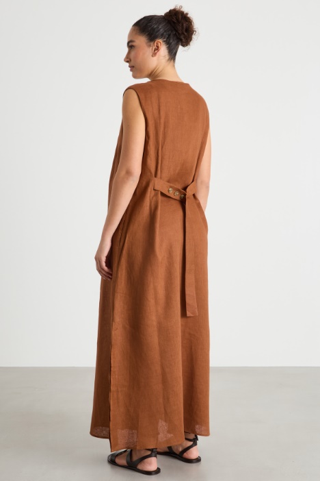 Vestido largo con escote en V