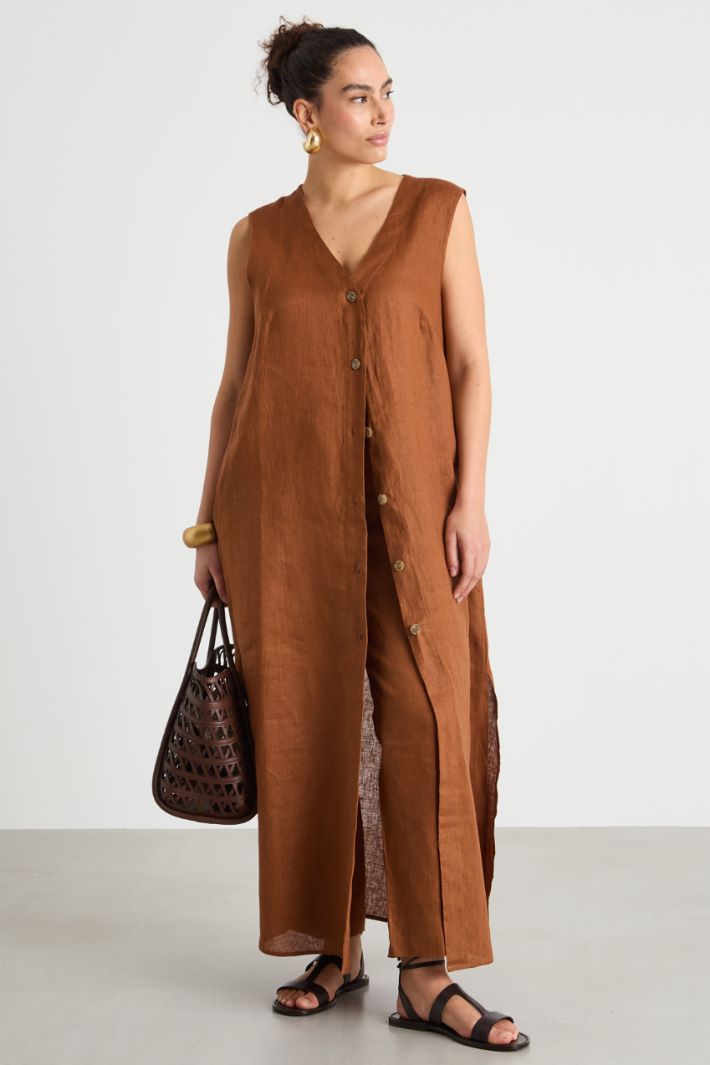 Long V-neck linen dress Intrend