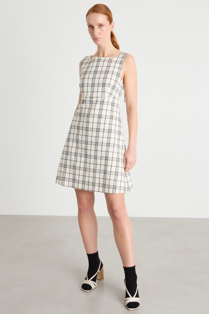 Abito in stuoia stretch Intrend - 2