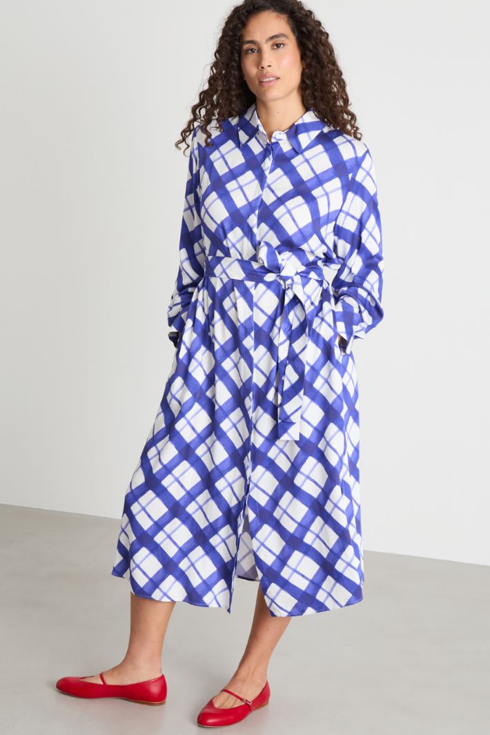 Satin shirt dress Intrend - 2