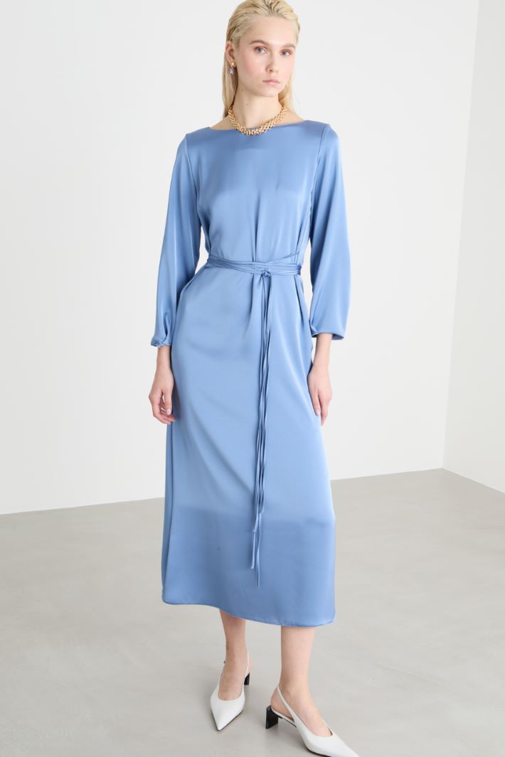 Belted satin dress Intrend - 2