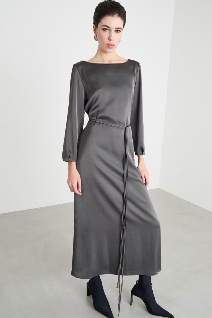 Abito in raso con cintura Intrend - 2