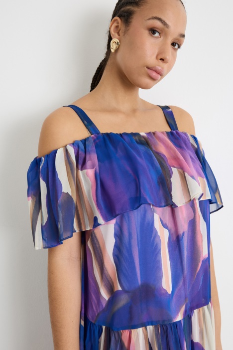 Abito off-shoulder a balze