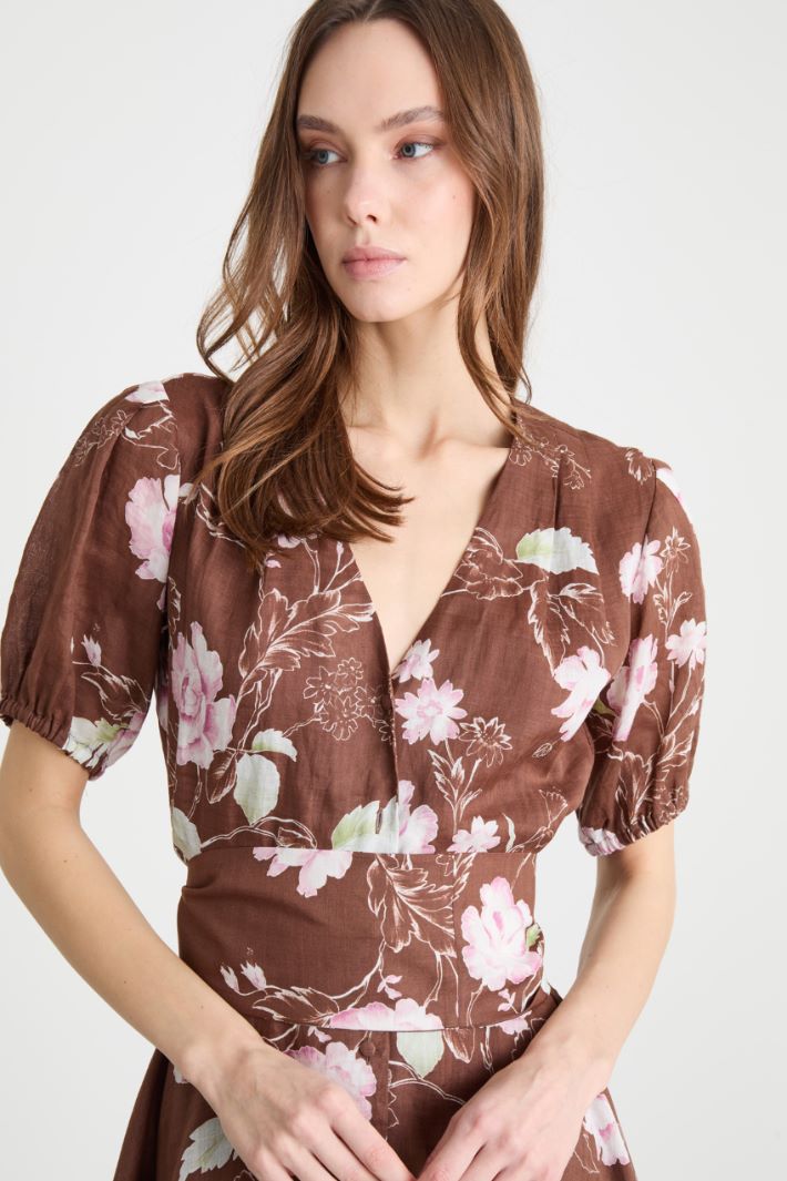 Abito lungo con cintura Intrend - 3