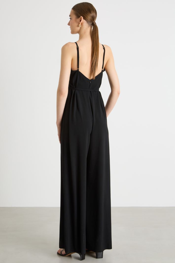 Crepe jumpsuit Intrend - 4