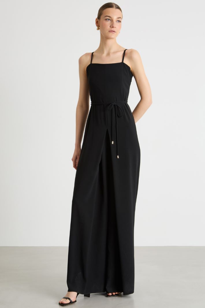 Crepe jumpsuit Intrend - 2