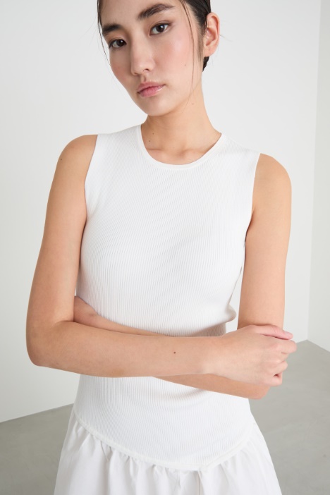 Abito smanicato in maglia