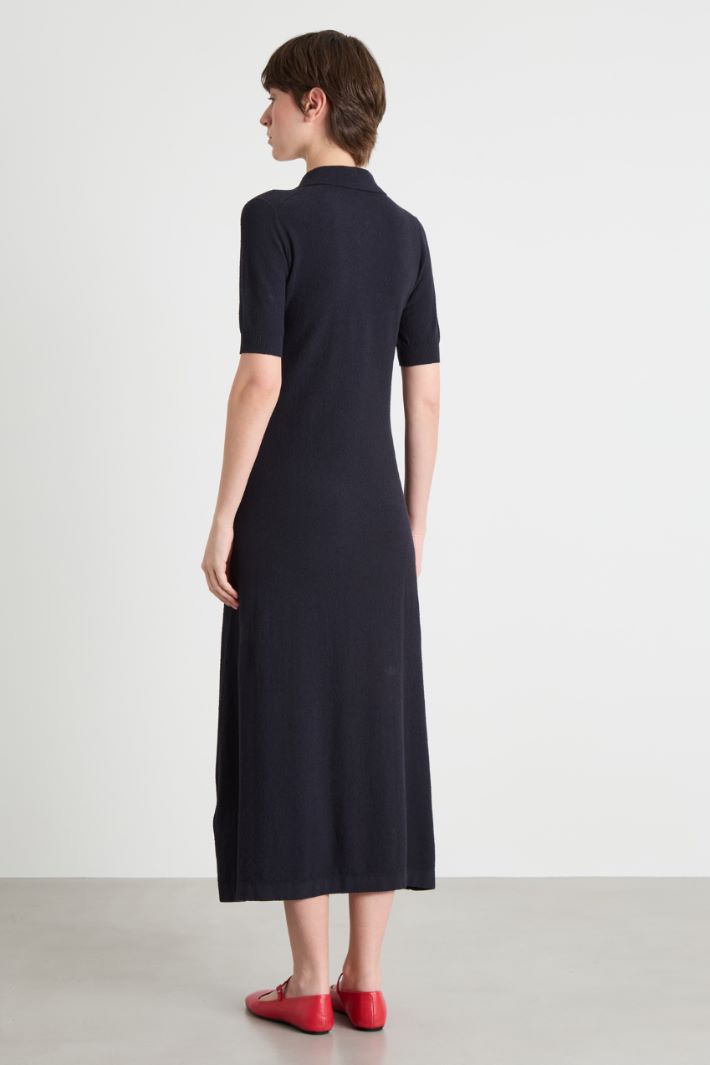 Knitted maxi dress Intrend - 4