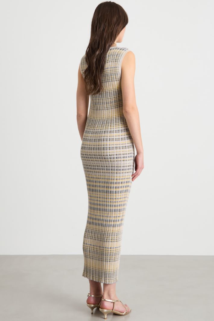 Abito lungo in maglia Intrend - 4