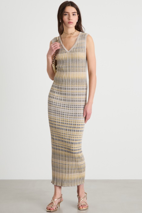 Abito lungo in maglia Intrend