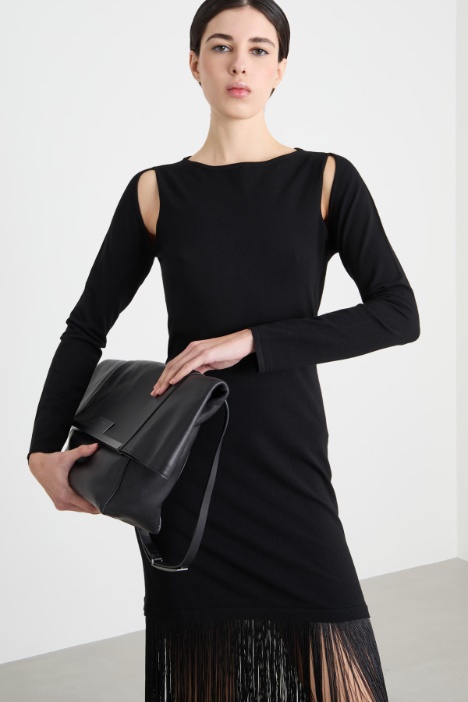 Abito con frange lunghe