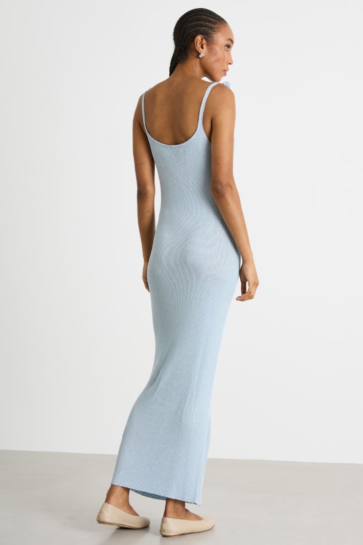 Long dress with floral brooches Intrend - 4