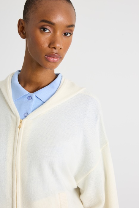 Cardigan con cappuccio