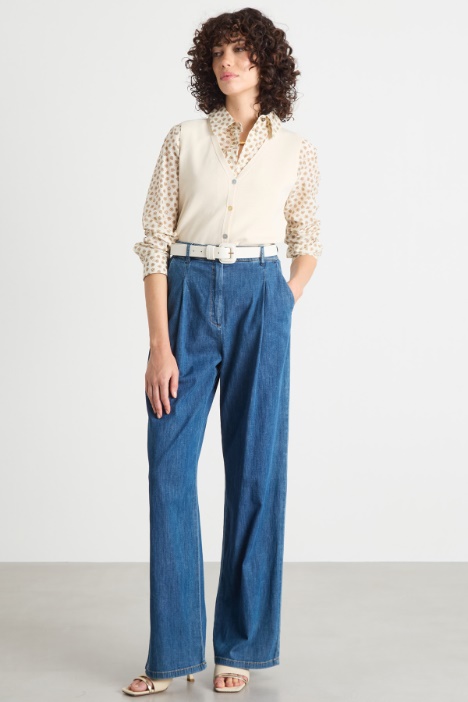 Knitted waistcoat Intrend