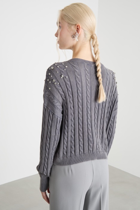 Maglia crop con strass