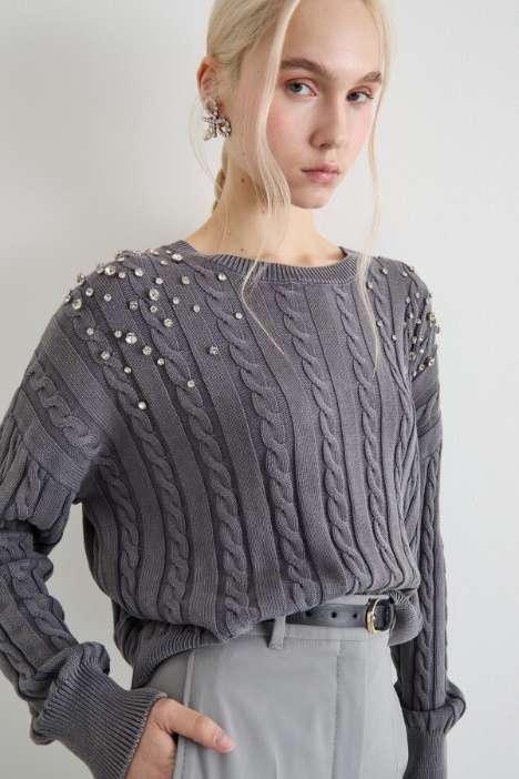 Maglia crop con strass