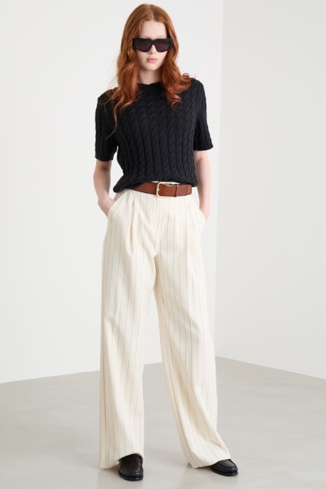 Short-sleeved cable-knit jumper Intrend