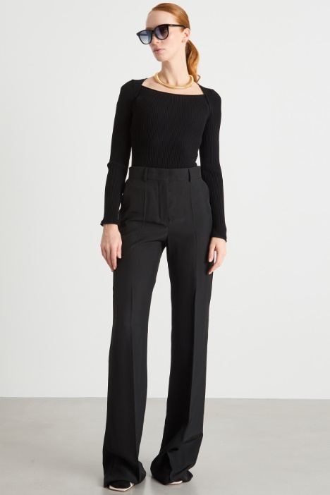 Square-Neck Knit Intrend