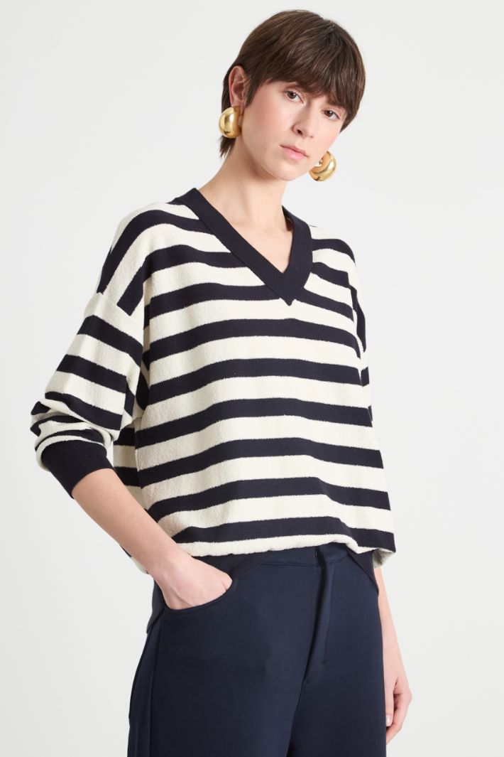 Relaxed-fit bouclé jumper Intrend - 2