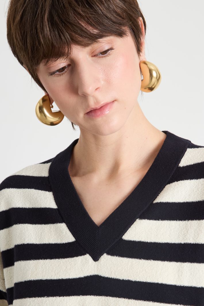 Relaxed-fit bouclé jumper Intrend - 3