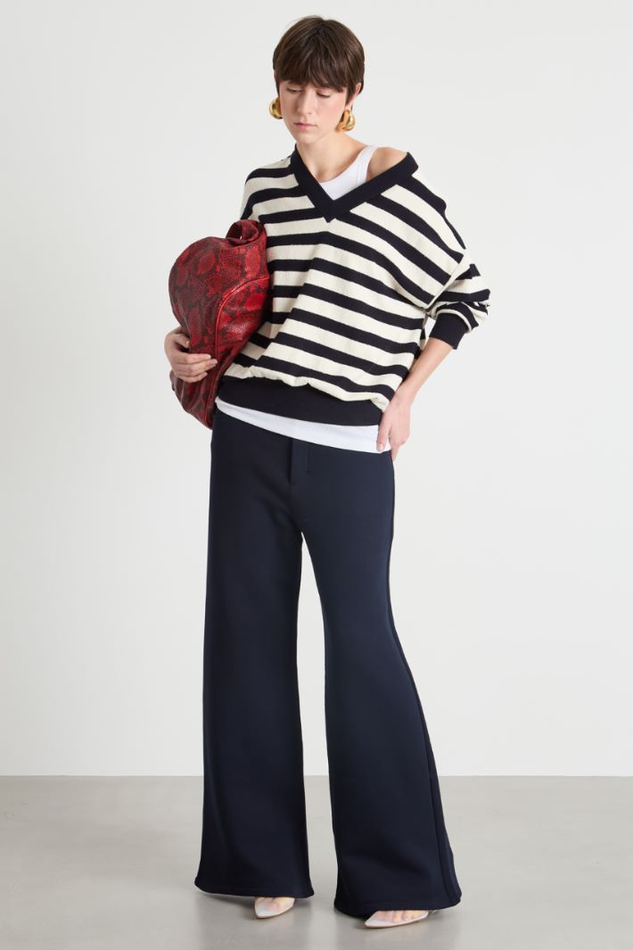 Relaxed-fit bouclé jumper Intrend