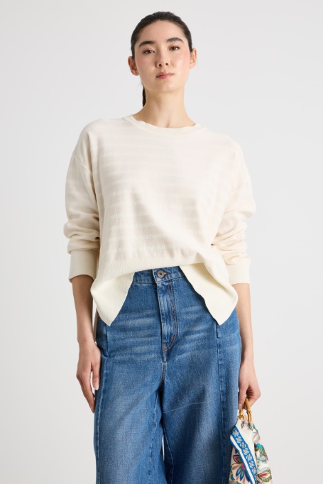 Bouclé jumper Intrend