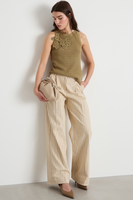 Crochet-flower sleeveless top Intrend