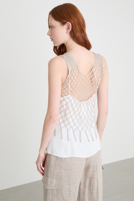 Top smanicato con frange