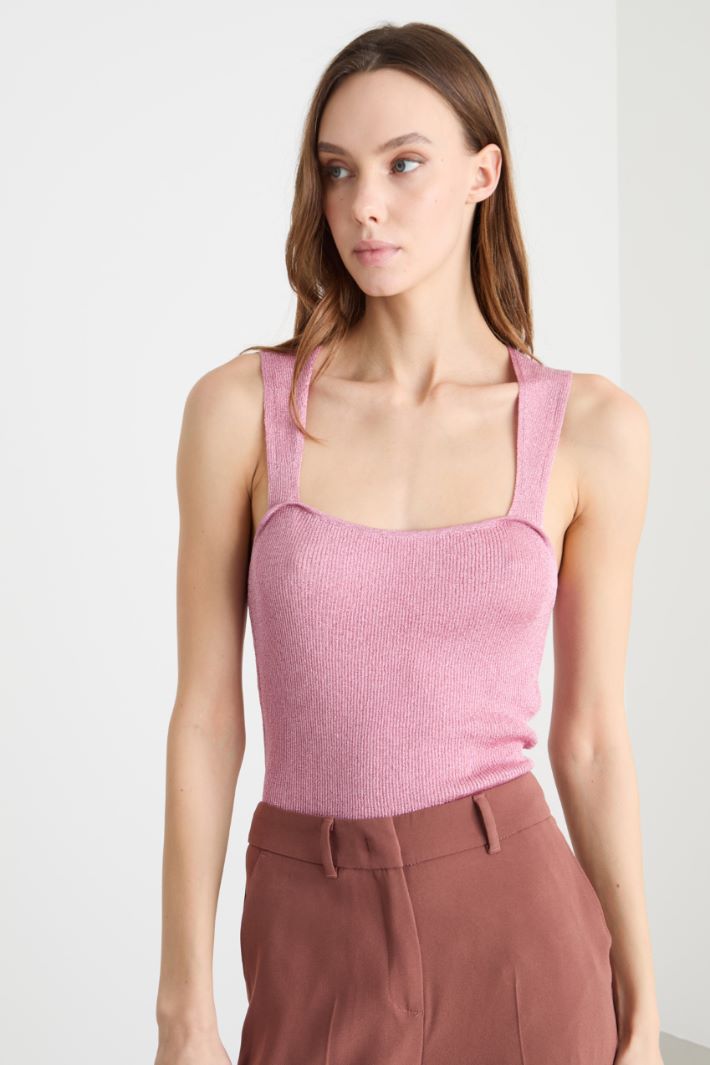 Fitted laminated-knit top Intrend - 2