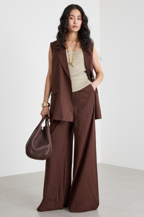 Fitted laminated-knit top Intrend