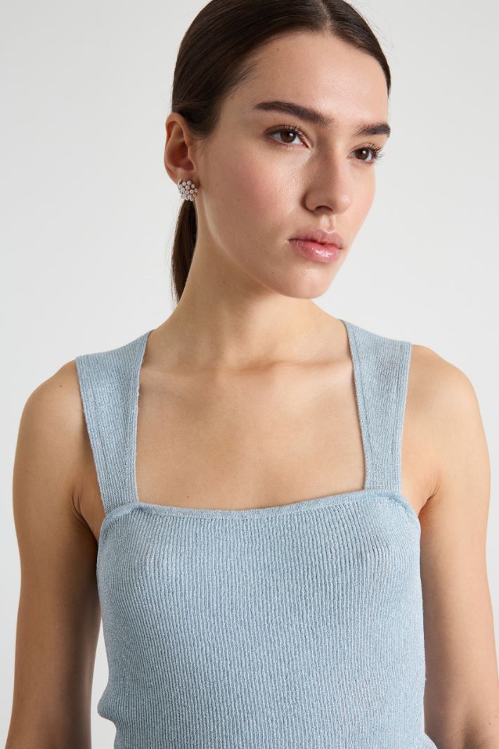 Fitted laminated-knit top Intrend - 3