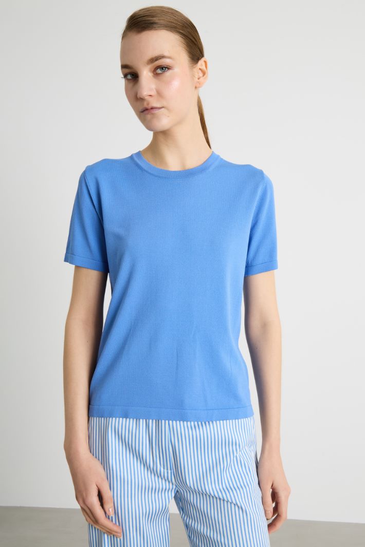 Slim-Fit Short-Sleeved Knit Intrend - 2