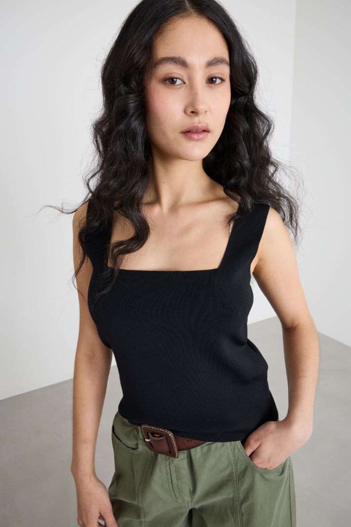 Slim-Fit Knit Top Intrend - 3