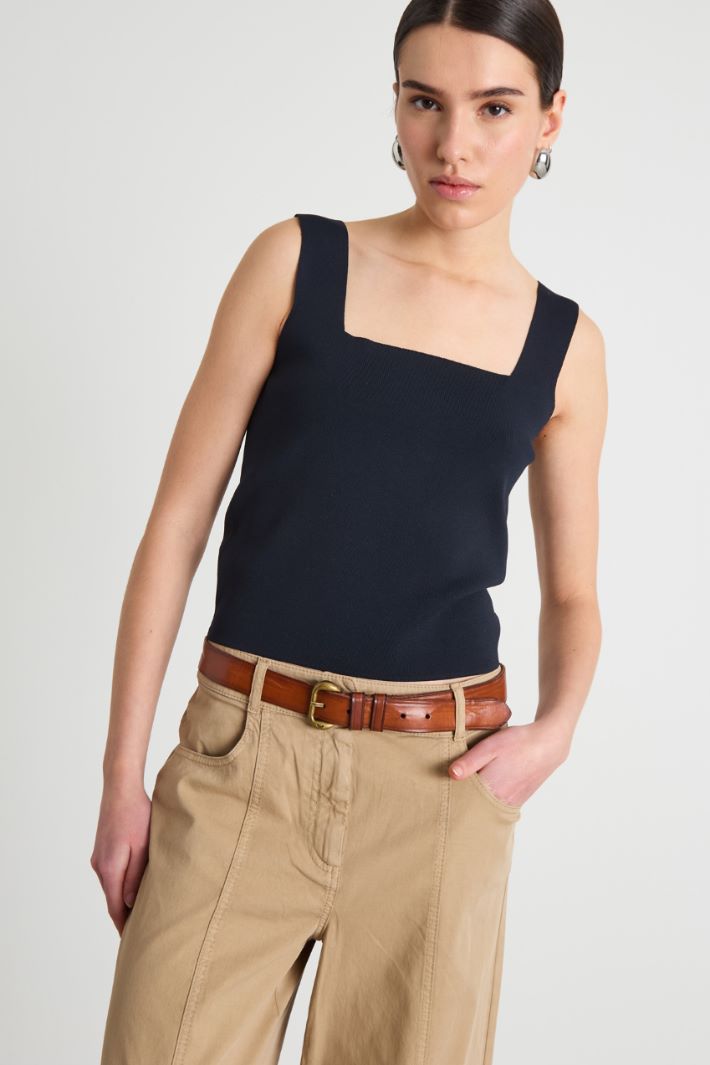 Slim-Fit Knit Top Intrend - 2