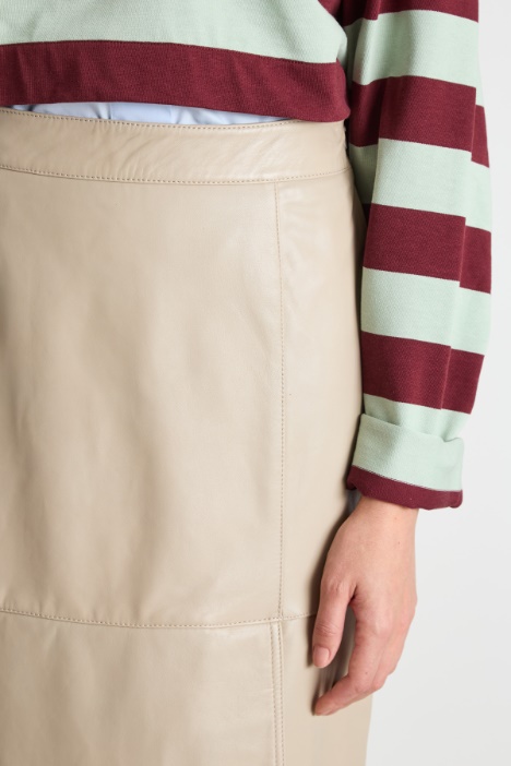 Gonna dritta con pinces