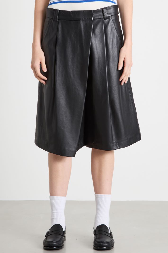 Panelled maxi Bermuda shorts Intrend - 2