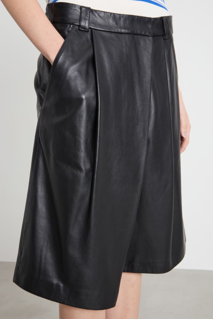 Panelled maxi Bermuda shorts Intrend - 3