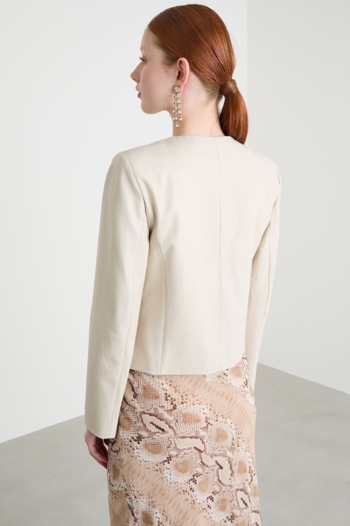 Giacca aderente con tasche Intrend - 4