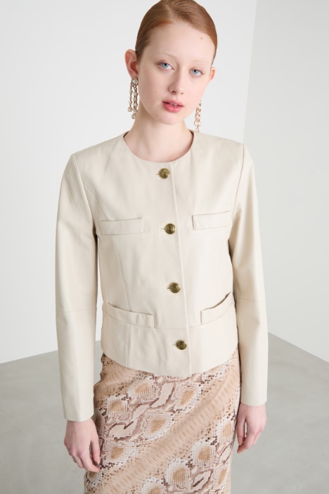 Giacca aderente con tasche Intrend