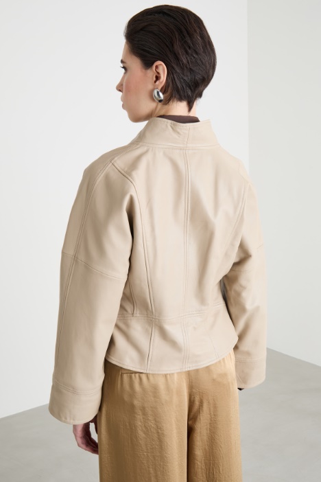 Cazadora biker entallada