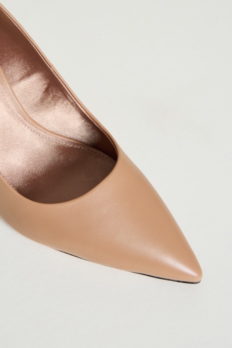 Décolleté in pelle