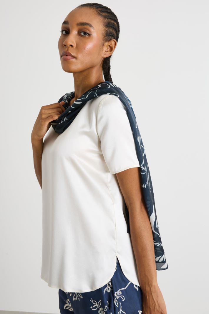 Floral-print stole Intrend - 2