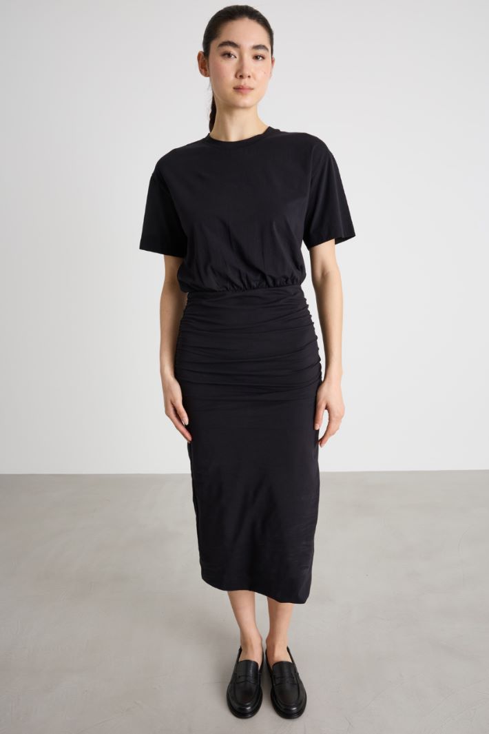 Abito a tubino con arricciature Intrend - 2