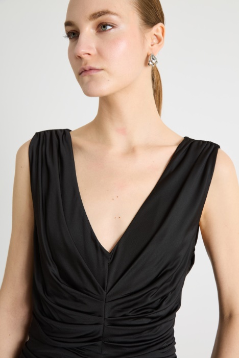 Vestido de punto con fruncido central