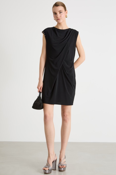 Abito corto con drappeggio Intrend