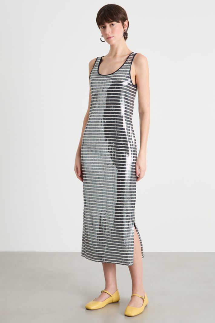 Sequin-embroidered dress Intrend - 2