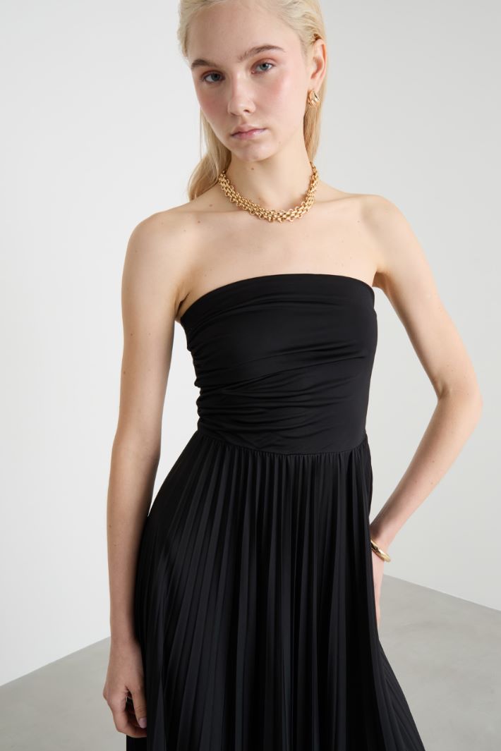 Abito plissé con bustino a fascia Intrend - 3